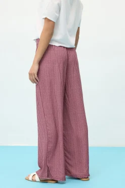 Trousers><noscript><img width=