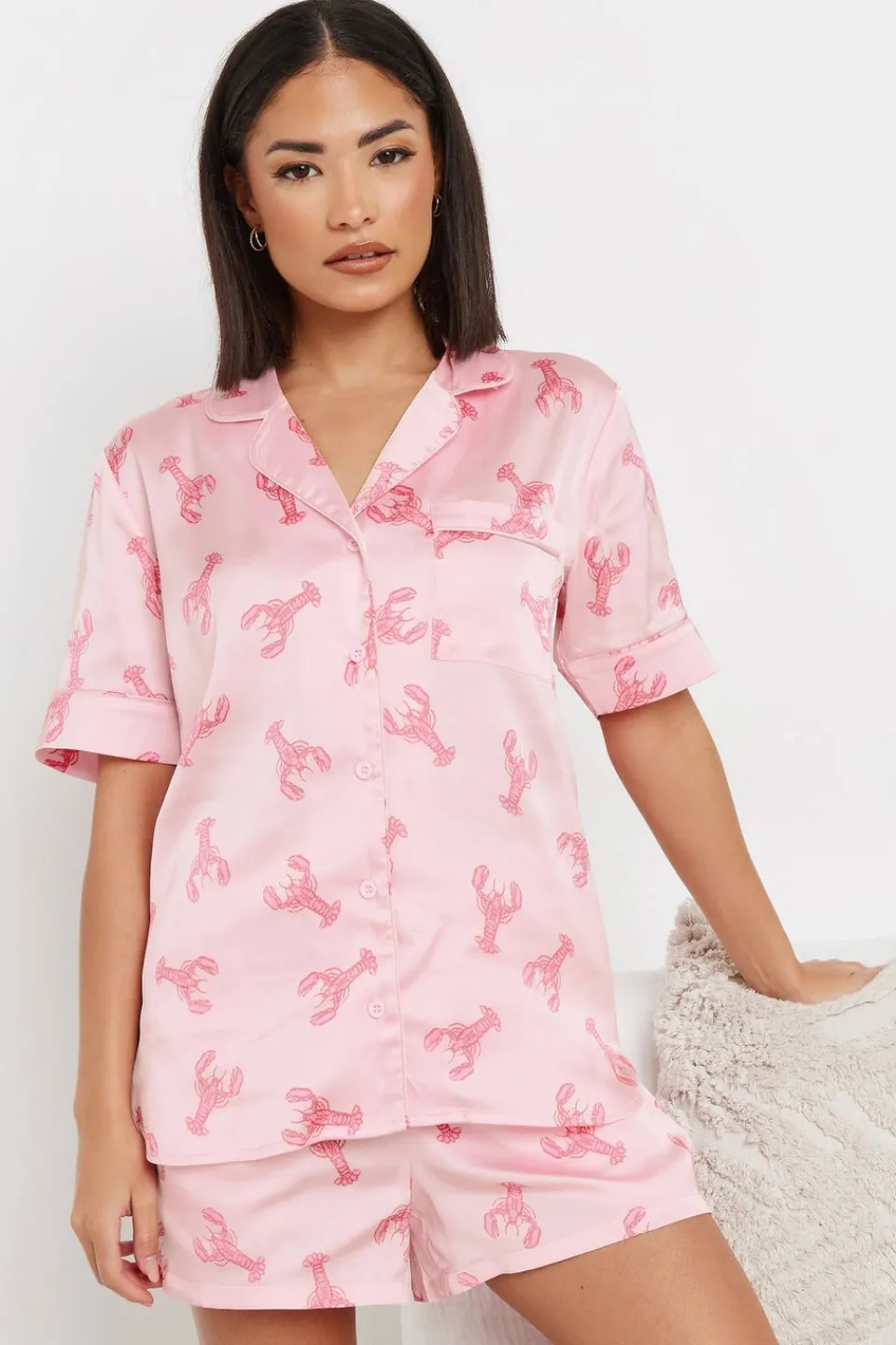 Nightwear>PIXIEGIRL Petite Pink Satin Lobster Graphic Short Pyjama Set