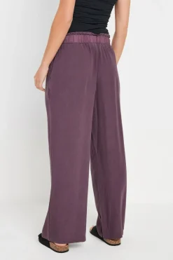 Trousers><noscript><img width=