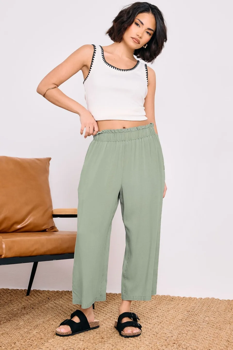Trousers>PIXIEGIRL Petite Sage Green Acid Wash Cropped Trousers
