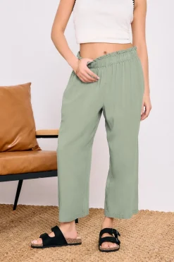 Trousers><noscript><img width=
