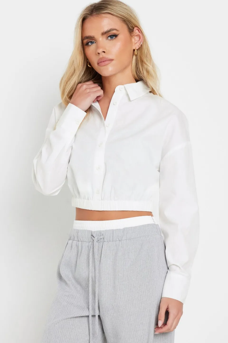 Tops>PIXIEGIRL Petite White Cotton Elasticated Hem Shirt