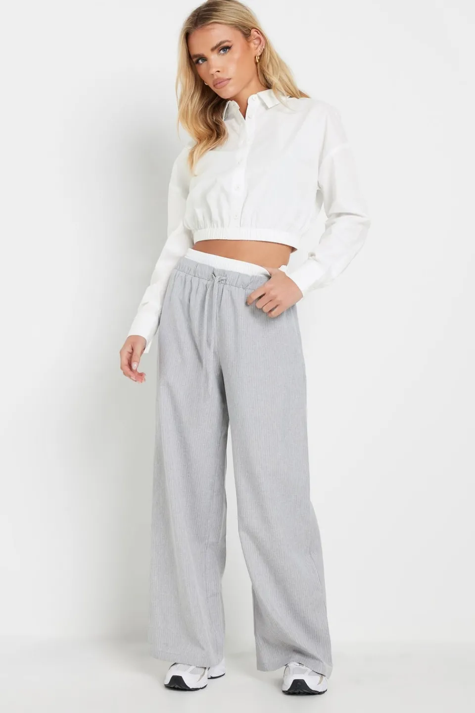Tops>PIXIEGIRL Petite White Cotton Elasticated Hem Shirt