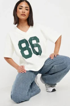 T-Shirts><noscript><img width=