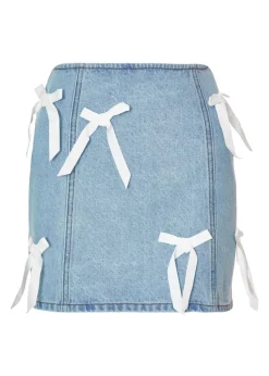 Skirts><noscript><img width=