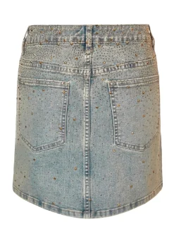 Skirts><noscript><img width=