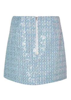 Skirts><noscript><img width=