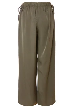 Trousers><noscript><img width=