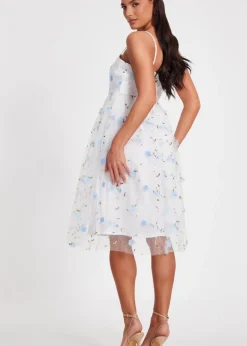 Dresses>Quiz White Embroidered Floral Midi Dress