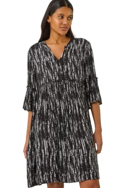 Dresses>Roman Black Abstract Crinkle Smock Dress