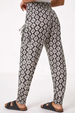 Trousers><noscript><img width=