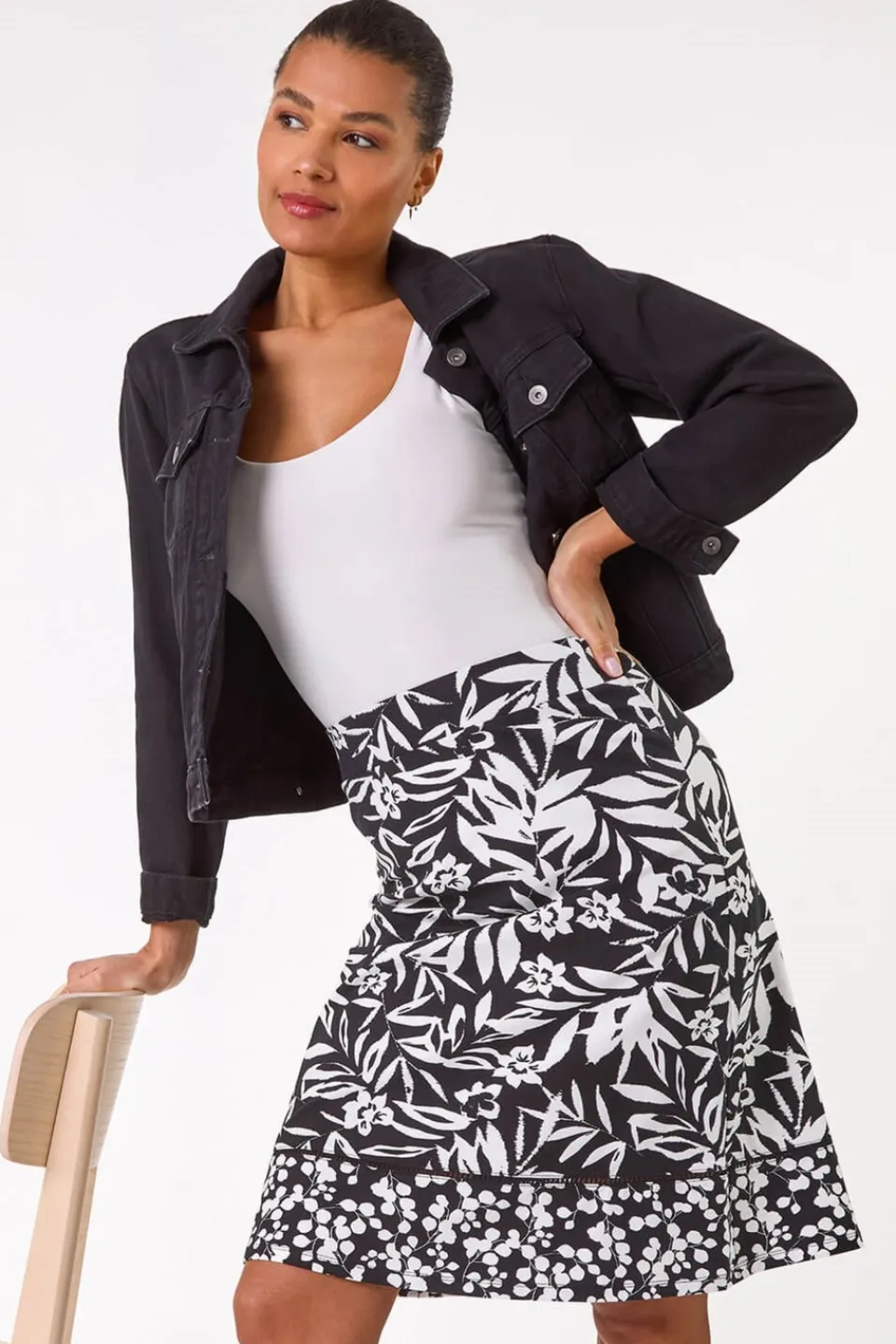 Skirts>Roman Black A-Line Palm Mono Print Skirt