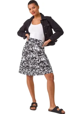 Skirts><noscript><img width=