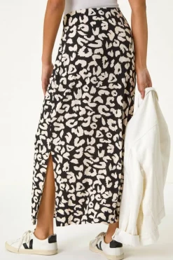 Skirts><noscript><img width=