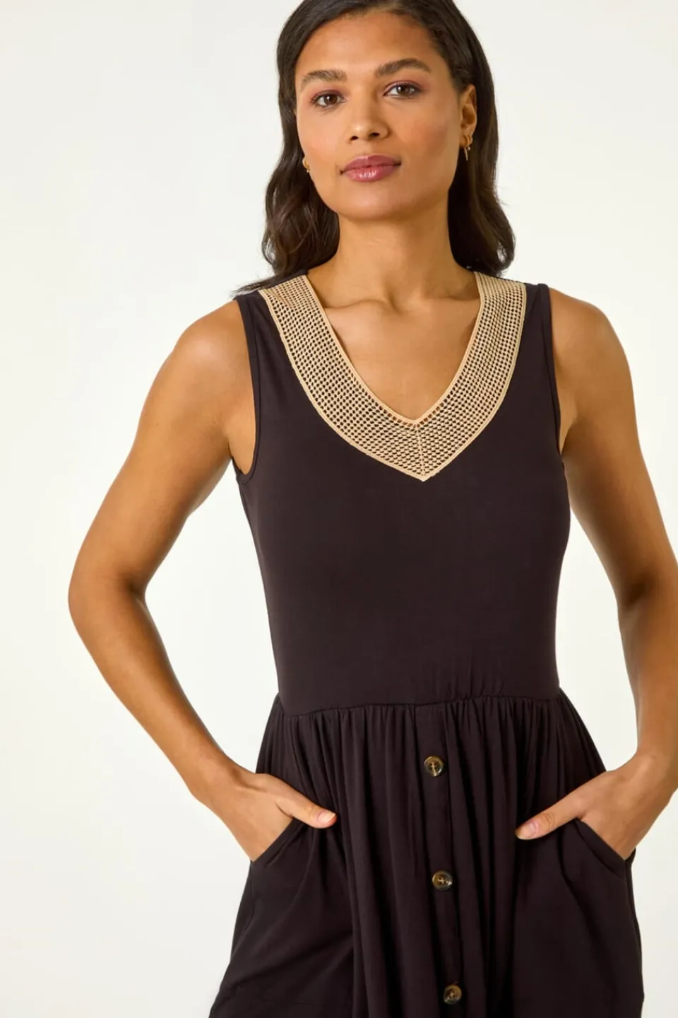 Dresses>Roman Black Contrast V Neck Stretch Midi Dress