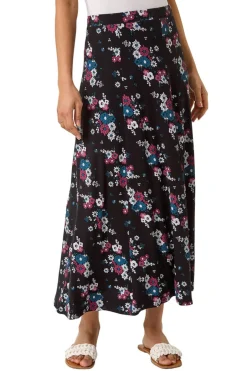 Skirts><noscript><img width=
