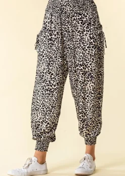 Trousers><noscript><img width=