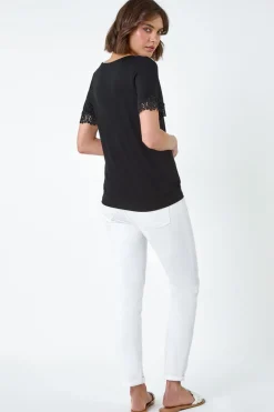 Tops><noscript><img width=