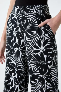 Trousers><noscript><img width=