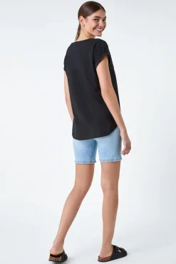 T-Shirts><noscript><img width=