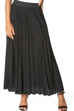 Skirts><noscript><img width=