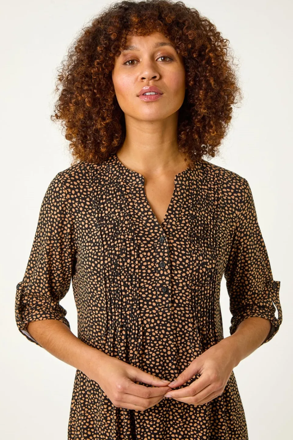 Tops>Roman Black Spot Print V-Neck Stretch Shirt