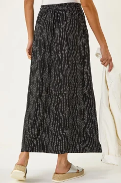 Skirts><noscript><img width=