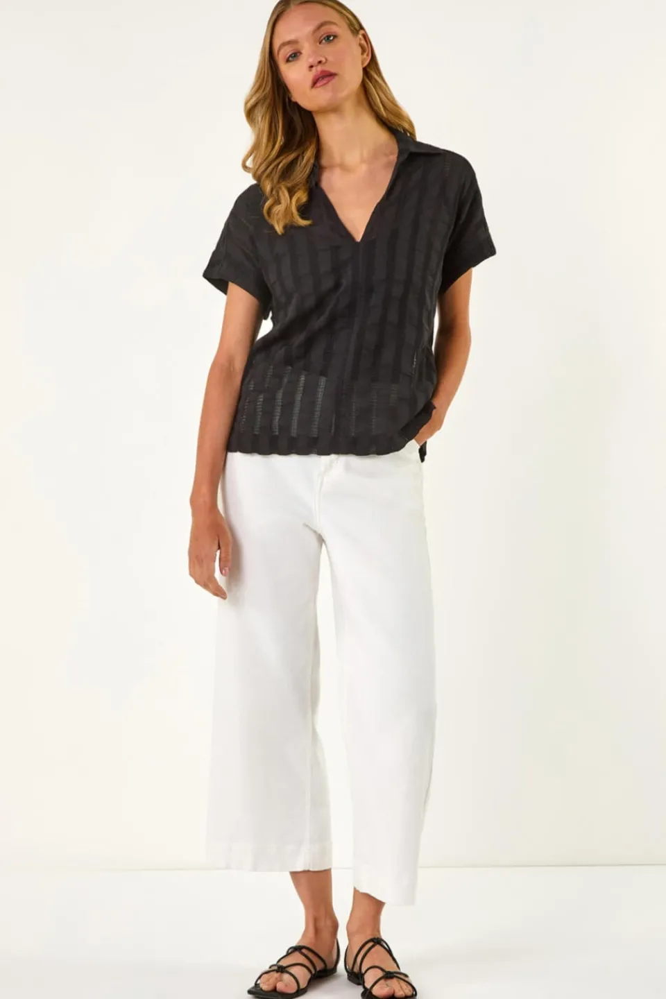Tops>Roman Black Textured Collar V-Neck Top