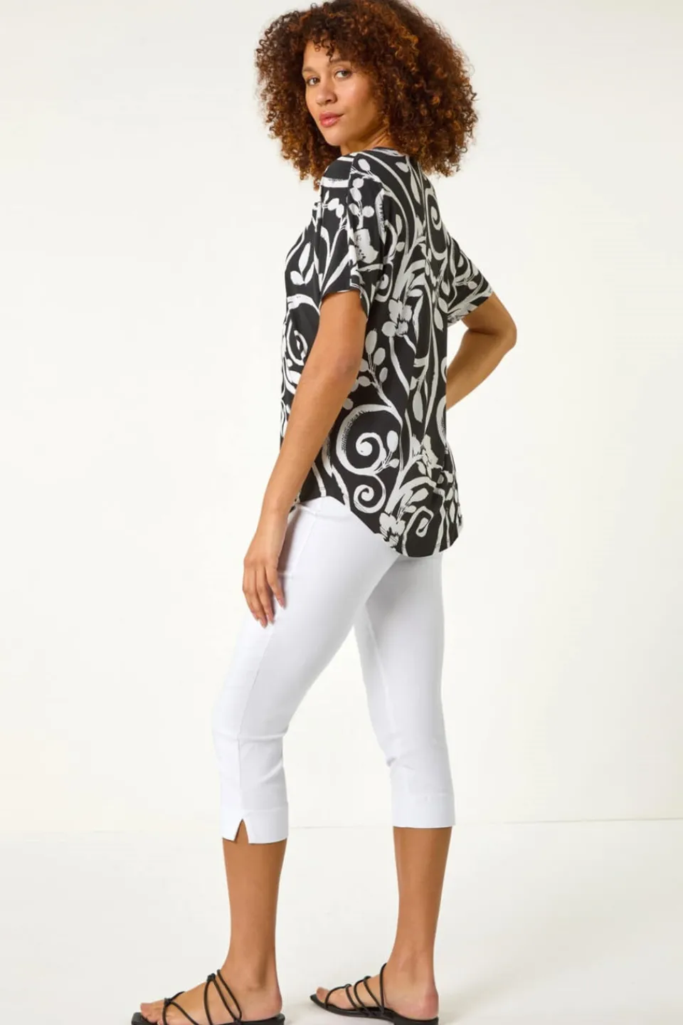 T-Shirts>Roman Black Textured Print Zip Detail Top