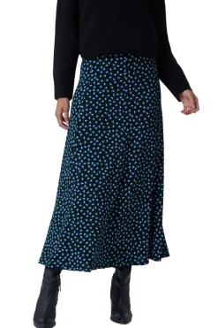 Skirts><noscript><img width=