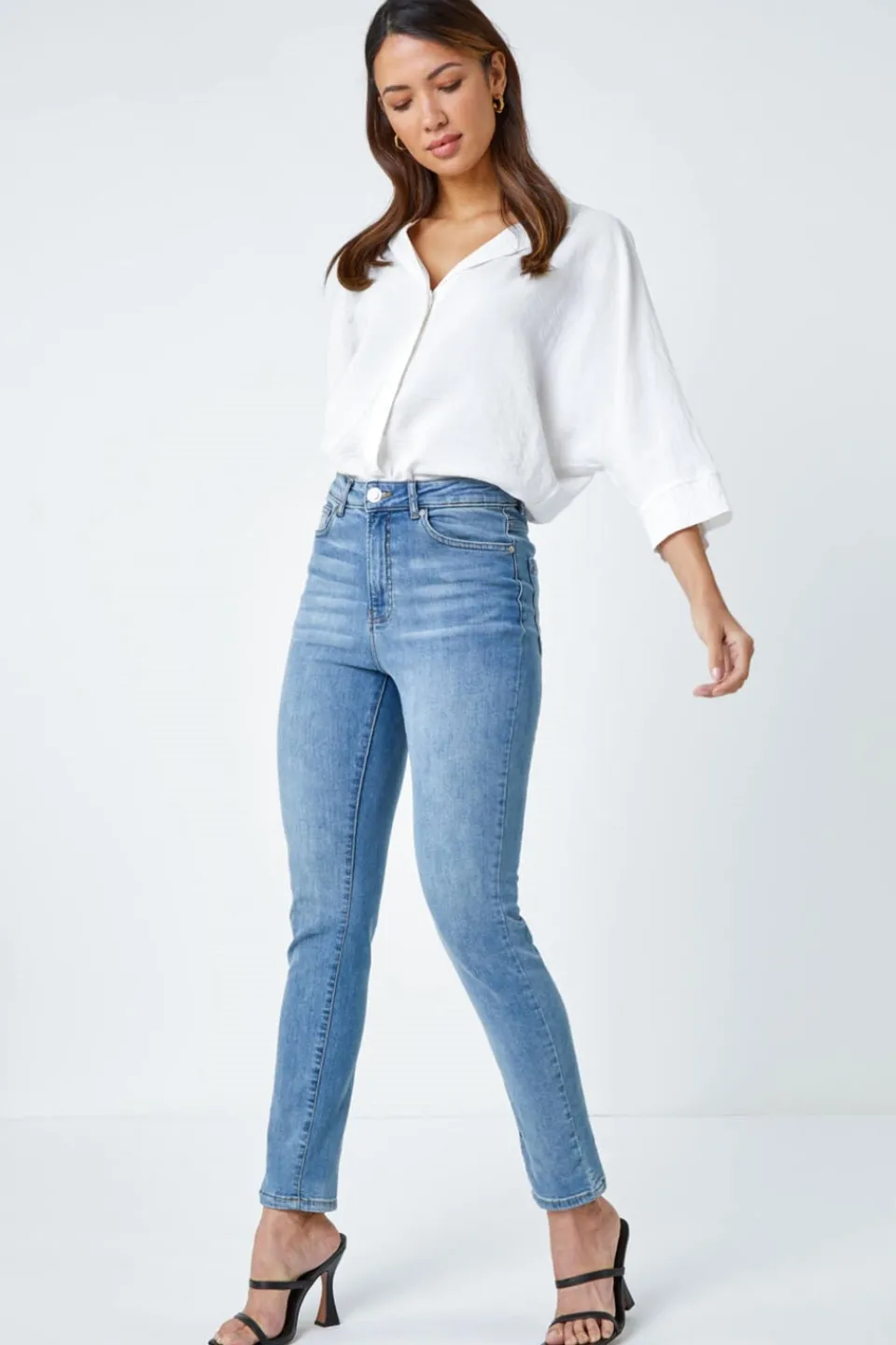 Jeans & Jeggings>Roman Blue Slim Leg Stretch Mom Jeans