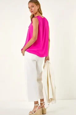 Tops><noscript><img width=