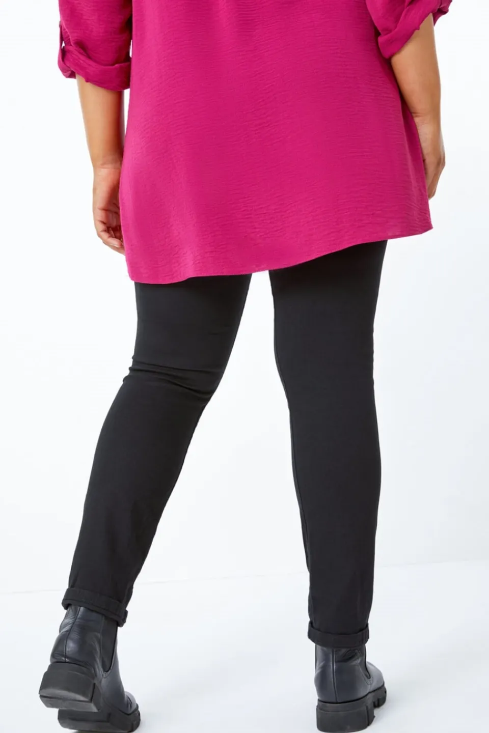 Jeans & Jeggings>Roman Curve Black Elastic Waist Stretch Denim Jegging