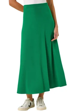 Skirts><noscript><img width=