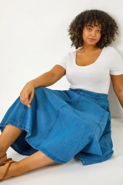 Skirts><noscript><img width=