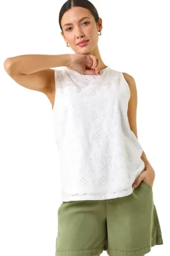 Tops><noscript><img width=