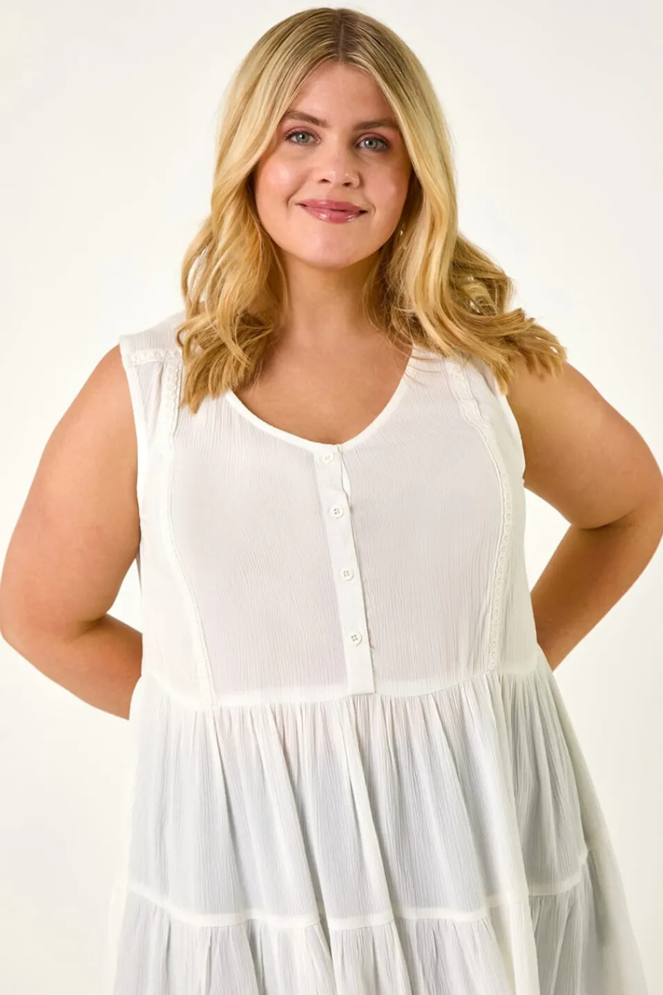 Tops>Roman Ivory Curve Lace Woven Button Vest