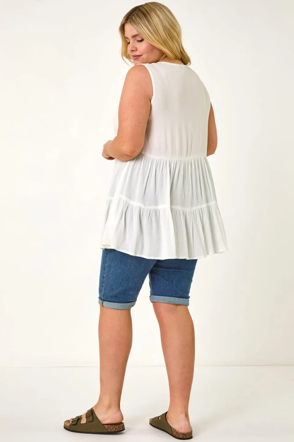Tops>Roman Ivory Curve Lace Woven Button Vest