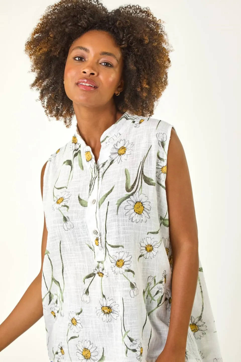 Tops>Roman Ivory Daisy Print V Neck Vest