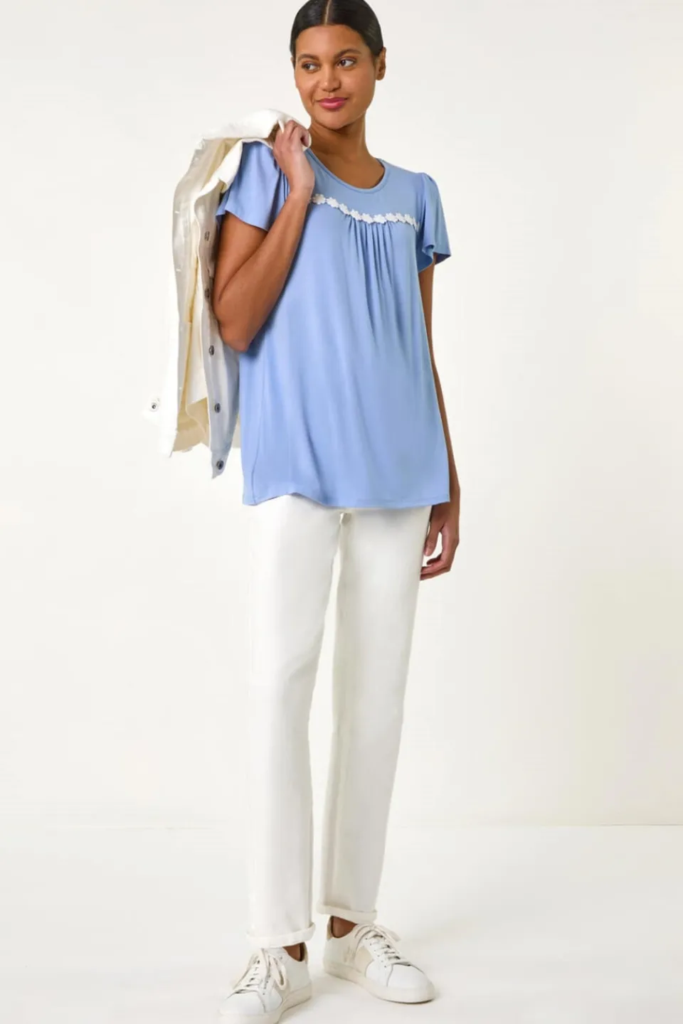 Tops>Roman Light Blue Daisy Trim Stretch Top