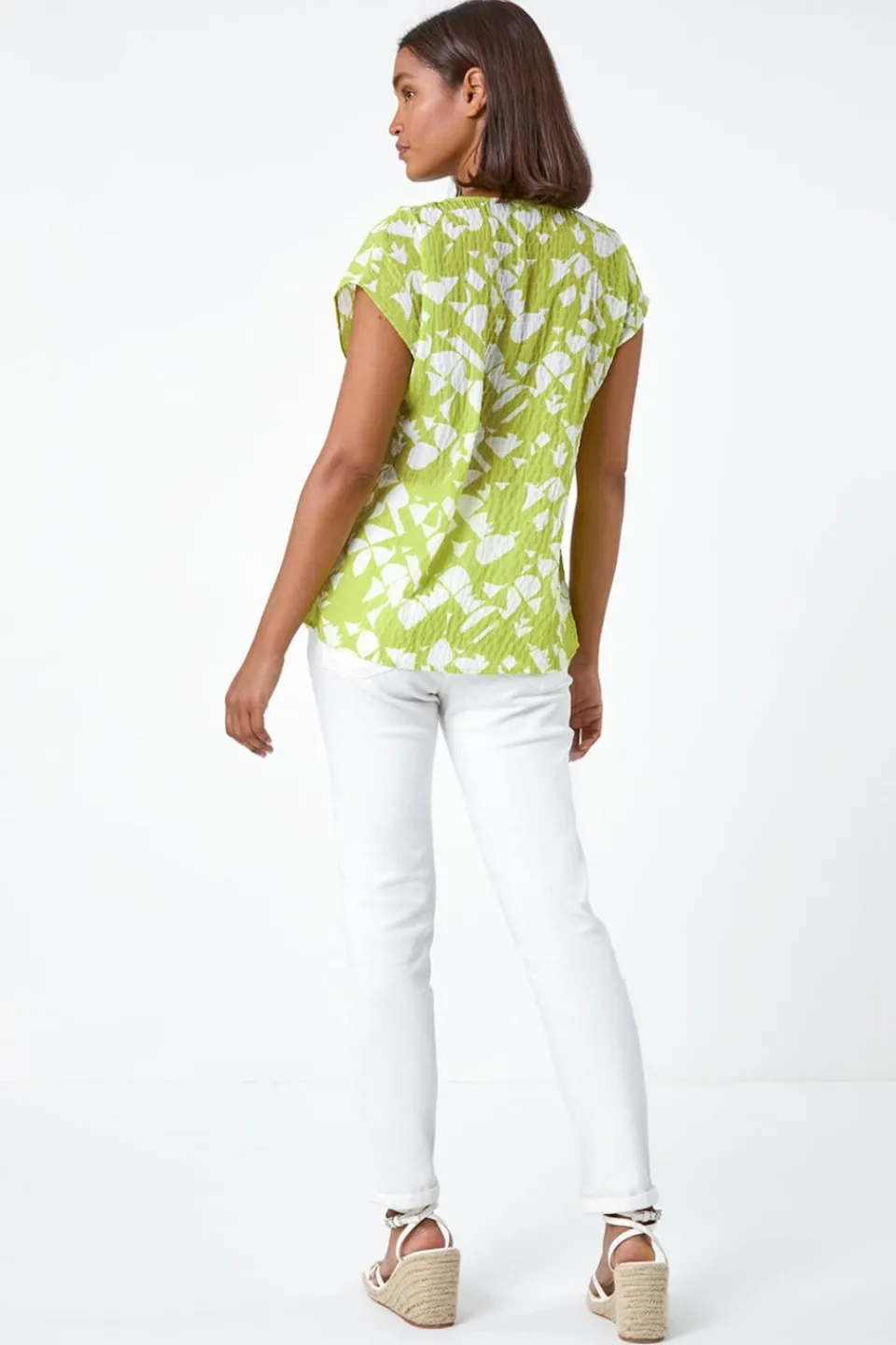 Tops>Roman Lime Geometric Crinkle Textured V-Neck Top