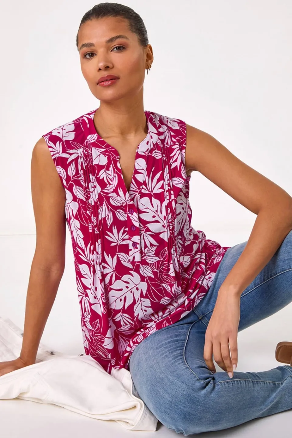 Tops>Roman Magenta Textured Leaf Print Vest Top