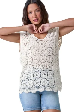 Tops><noscript><img width=
