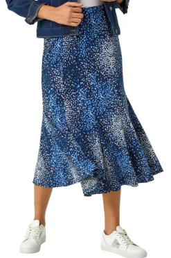 Skirts><noscript><img width=