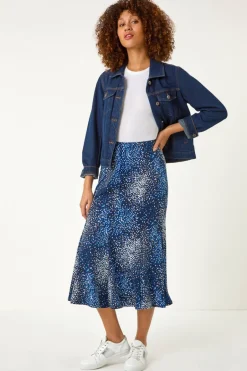 Skirts><noscript><img width=
