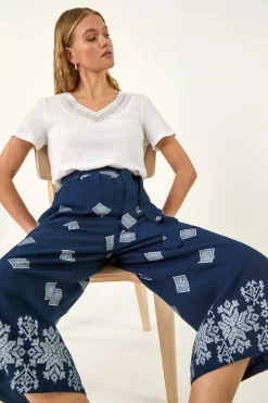 Trousers><noscript><img width=