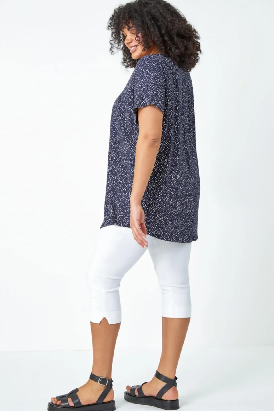 T-Shirts>Roman Navy Curve Ditsy Spot Print V-Neck Stretch Top