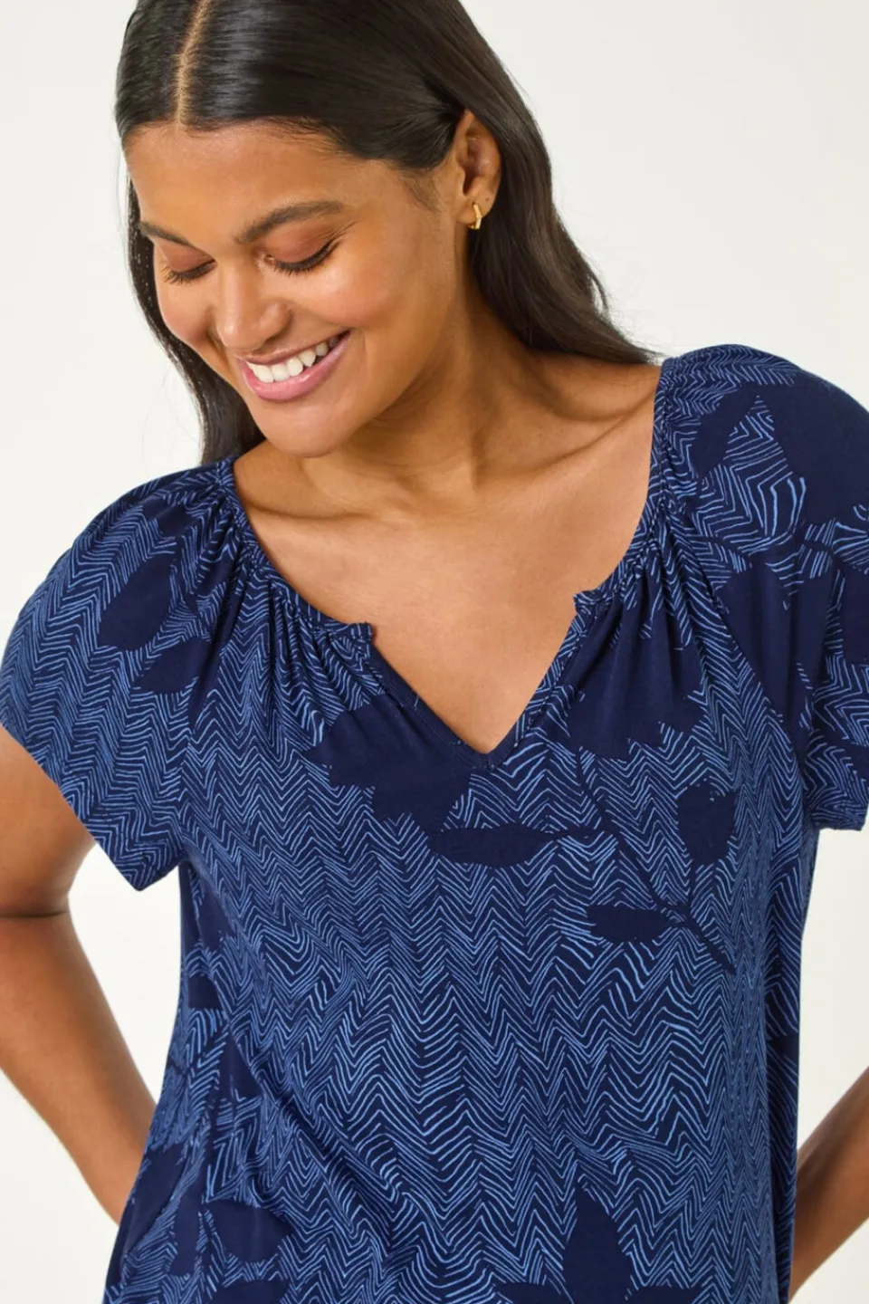 T-Shirts>Roman Navy Floral Print V Neck Top