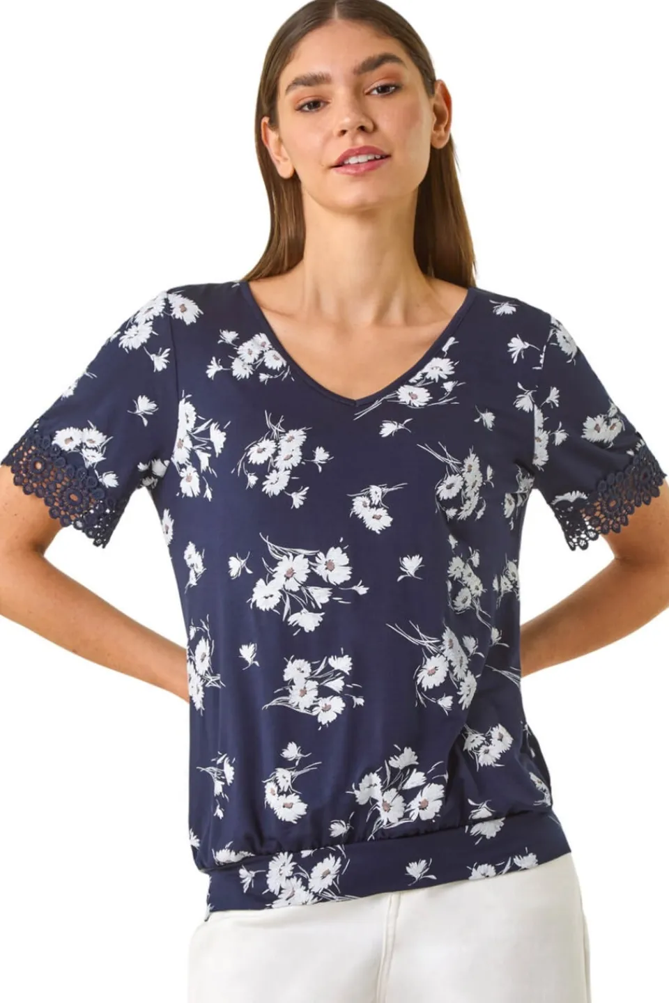 T-Shirts>Roman Navy Floral Print V-Neck Lace Stretch Top
