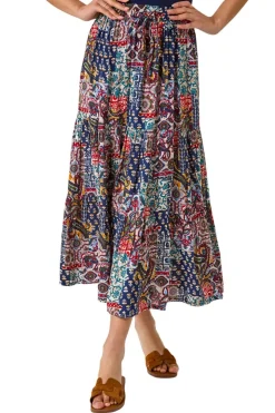 Skirts><noscript><img width=
